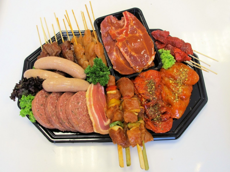 boucherie-EVENOS-min_bbq_butcher_shop_supermarket_meal_party-766127